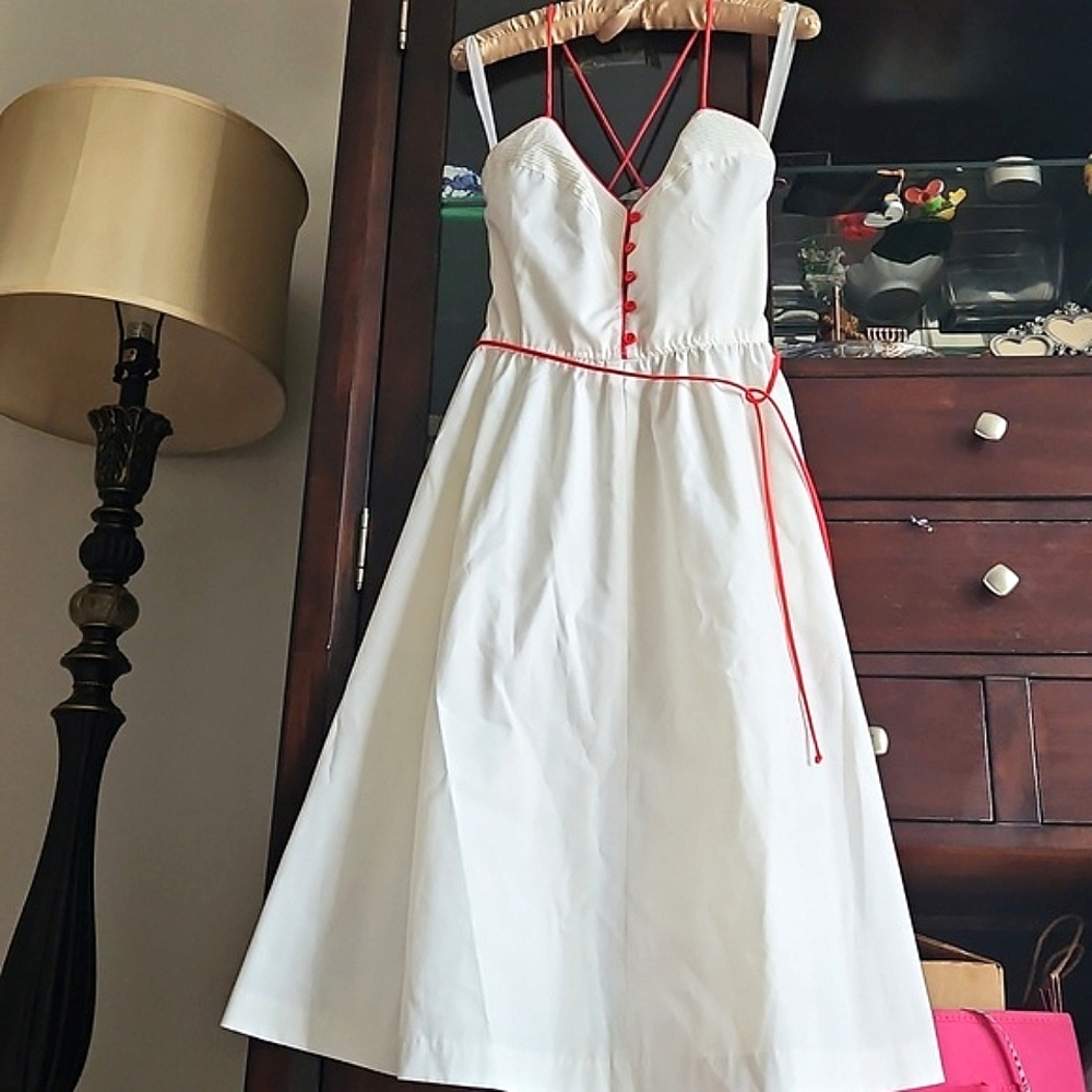 FINAL$ NEW 60s Pocketed  Full Mididress Presents New Classy But  Detailed NOS